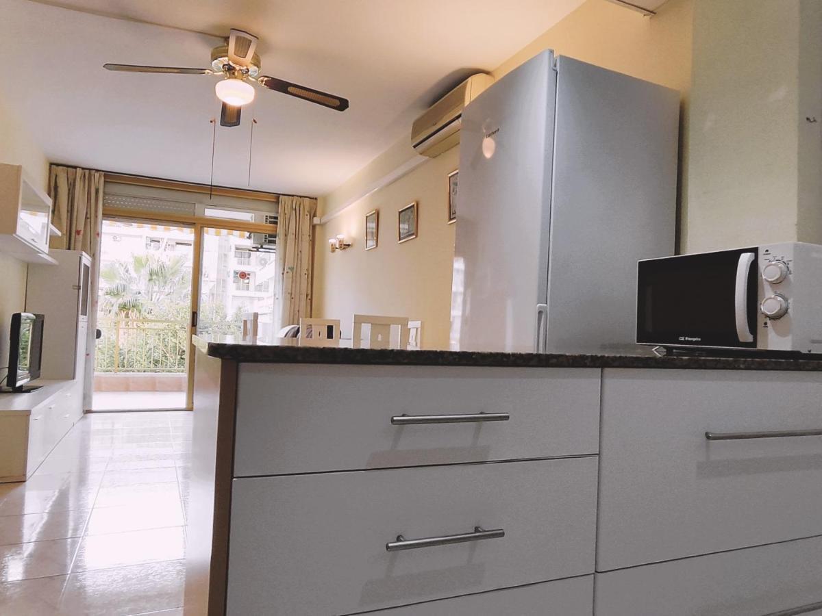 Luminoso Apartamento En Salou Con Terraza Y Parque Infantil Ideal Familias ภายนอก รูปภาพ