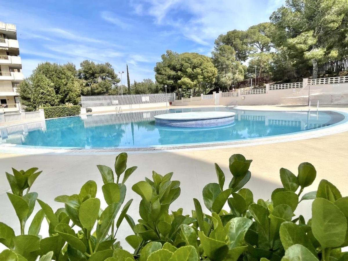 Luminoso Apartamento En Salou Con Terraza Y Parque Infantil Ideal Familias ภายนอก รูปภาพ