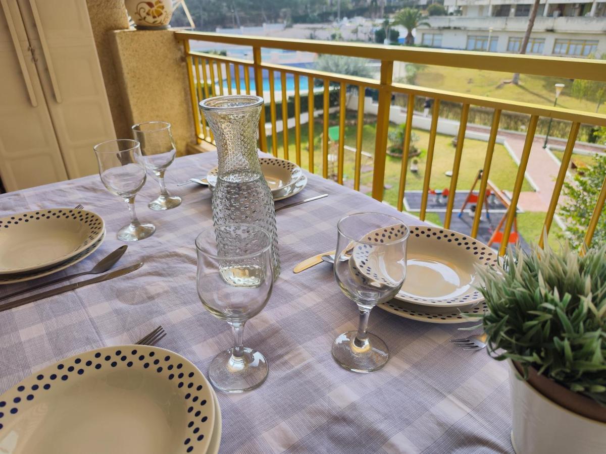 Luminoso Apartamento En Salou Con Terraza Y Parque Infantil Ideal Familias ภายนอก รูปภาพ