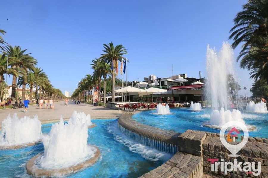 Luminoso Apartamento En Salou Con Terraza Y Parque Infantil Ideal Familias ภายนอก รูปภาพ