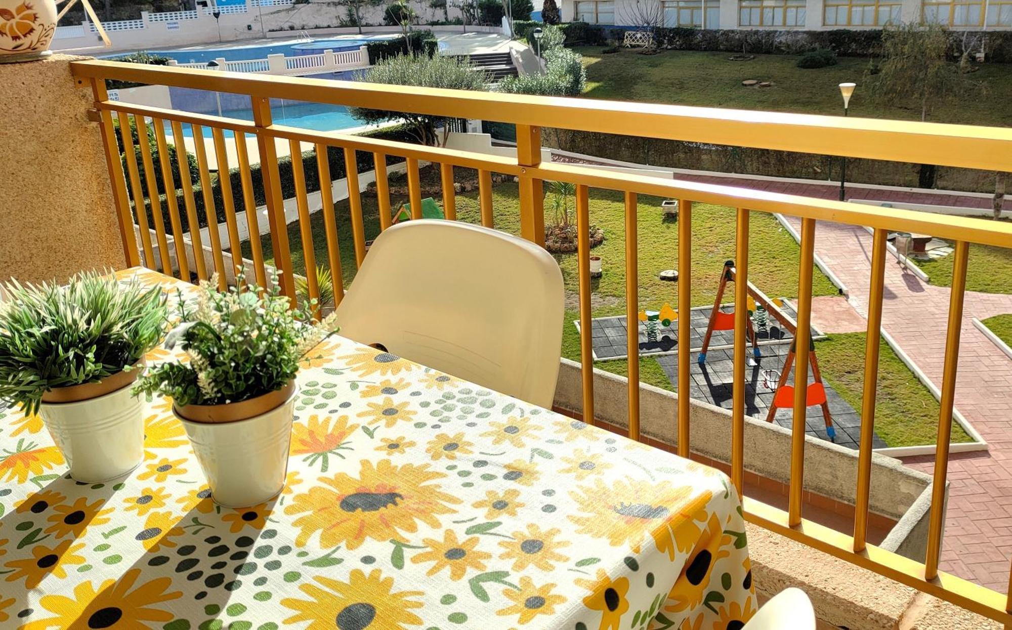 Luminoso Apartamento En Salou Con Terraza Y Parque Infantil Ideal Familias ภายนอก รูปภาพ